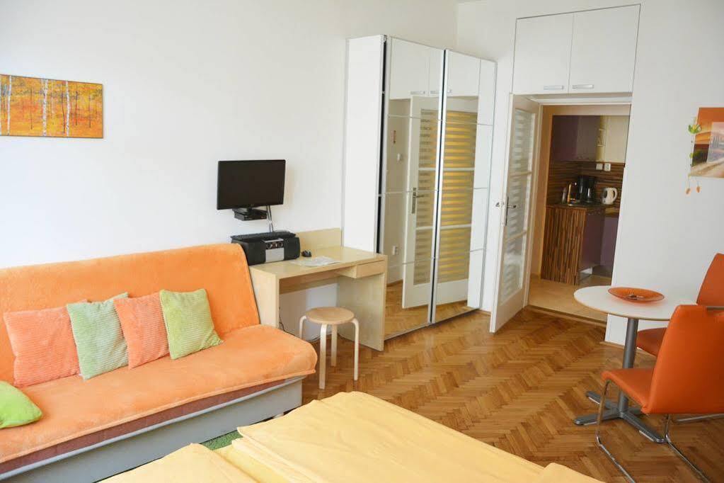 Apartmany Machek Прага Екстериор снимка