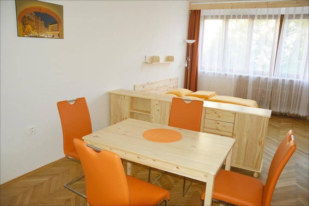 Apartmany Machek Прага Екстериор снимка